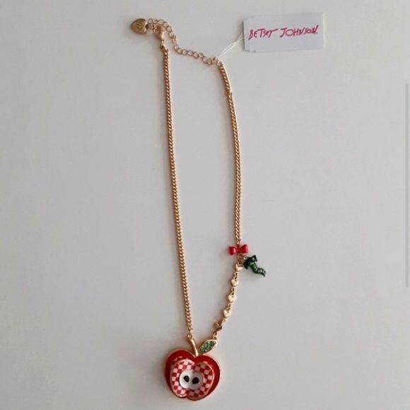 New Betsey Johnson BACK TO COOL APPLE PENDANT RED - Picture 6 of 7